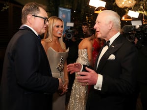 The King meets Alan Carr after the Royal Variety Performance