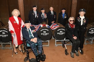 D Day Veterans visit Distinct Distillers