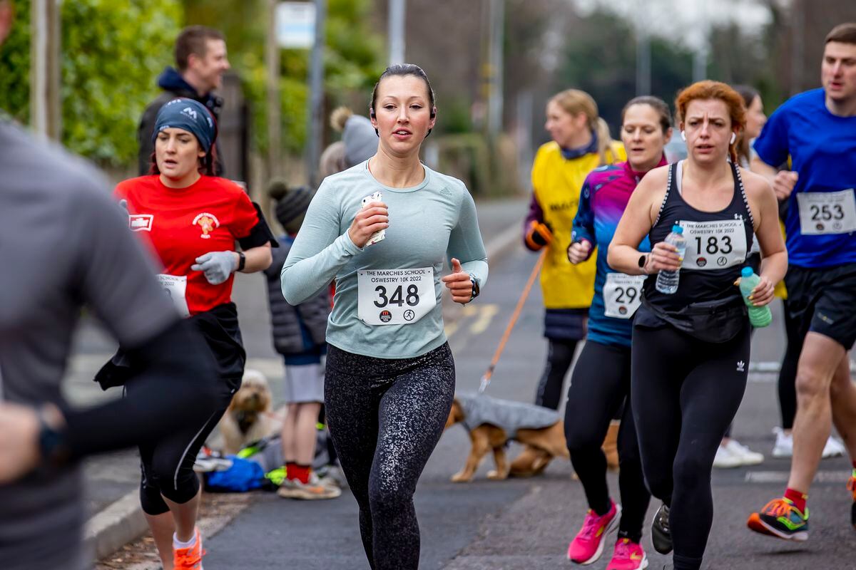 More than 300 runners pound the streets for Oswestry 10k race ...