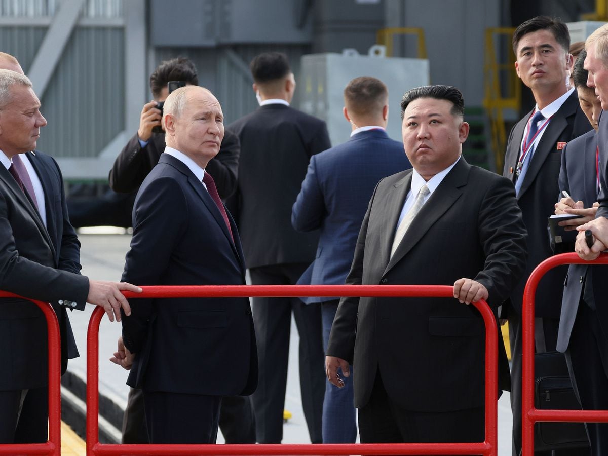 Kim Jong Un stops to see fighter jet factory in Russia with Vladimir ...