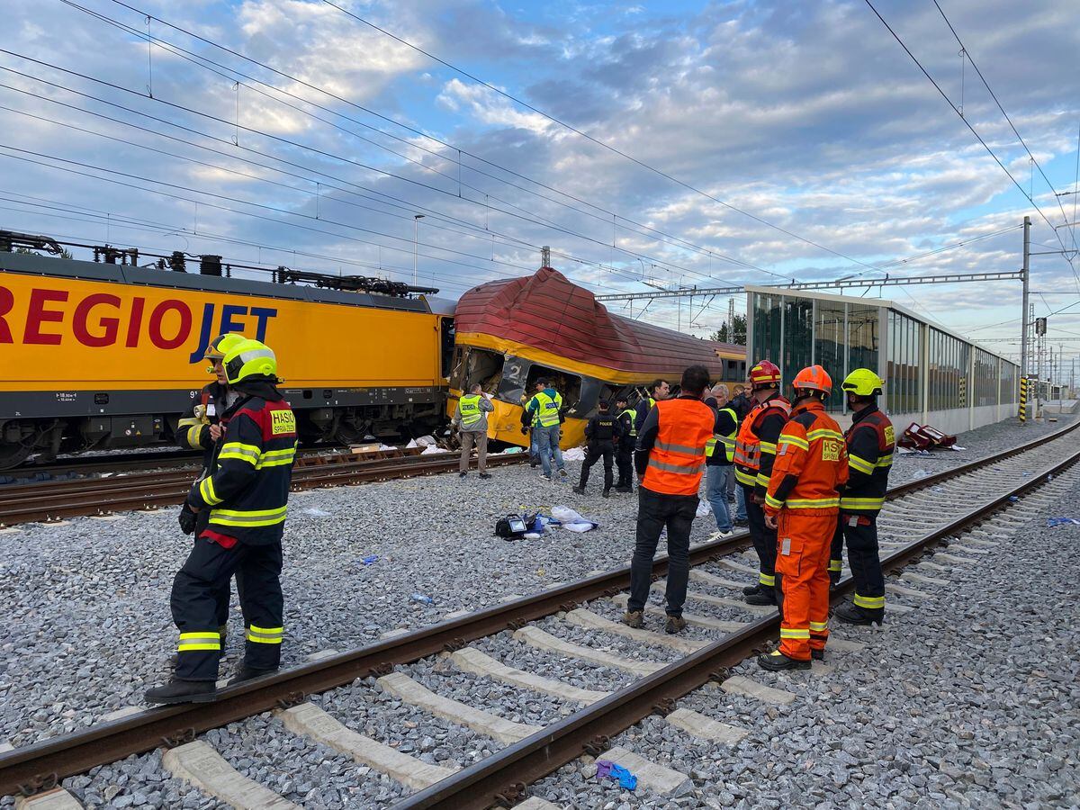 Four people killed and 27 injured in Czech Republic train crash ...