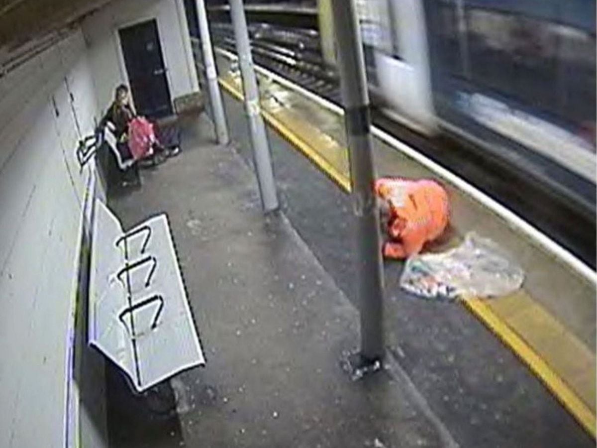 rail-worker-removing-rubbish-from-track-nearly-hit-by-60mph-train