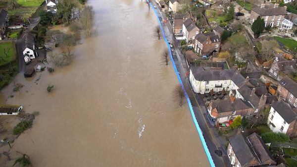 Shropshire Flooding Gallery: Latest Pictures As Water Levels Top Last ...