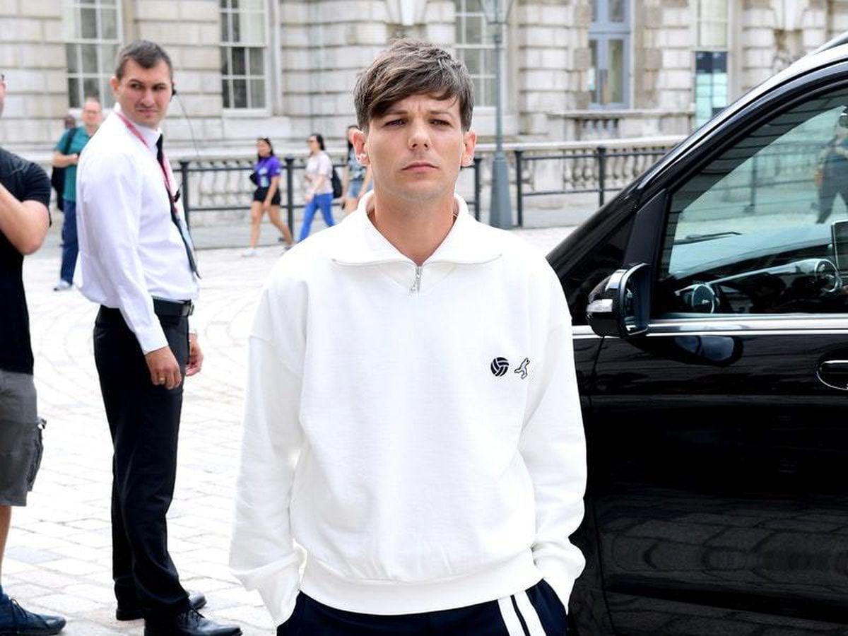 X Factor Judge Louis Tomlinson Gives Former One Direction Hopeful ...