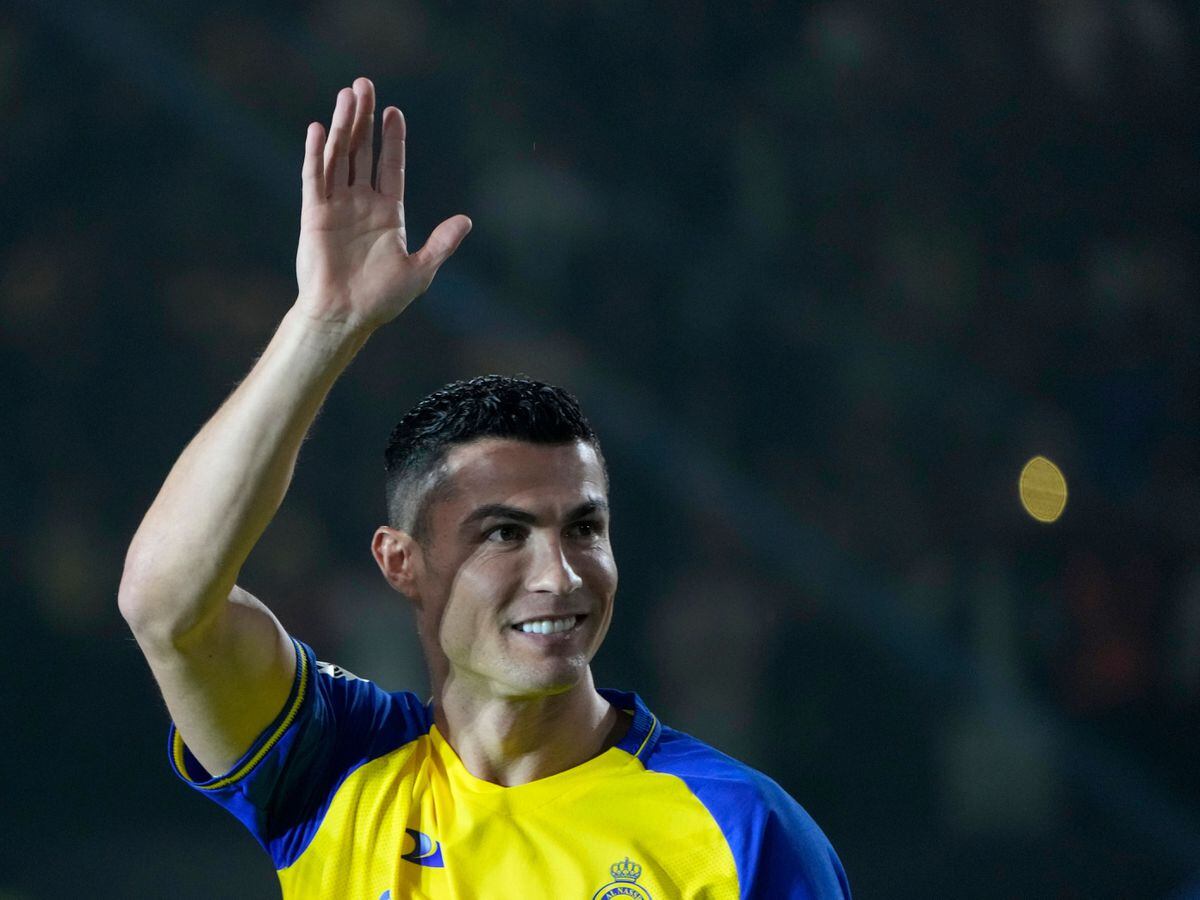 Thousands of Saudi fans cheer as Ronaldo unveiled at Al Nassr, Football  News