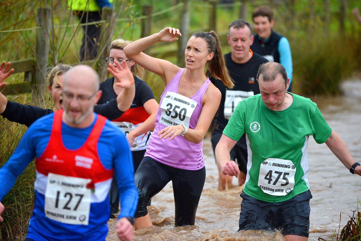 Mad Jack's 5: Runners get muddy in 'mad' Shrewsbury race - with photos ...